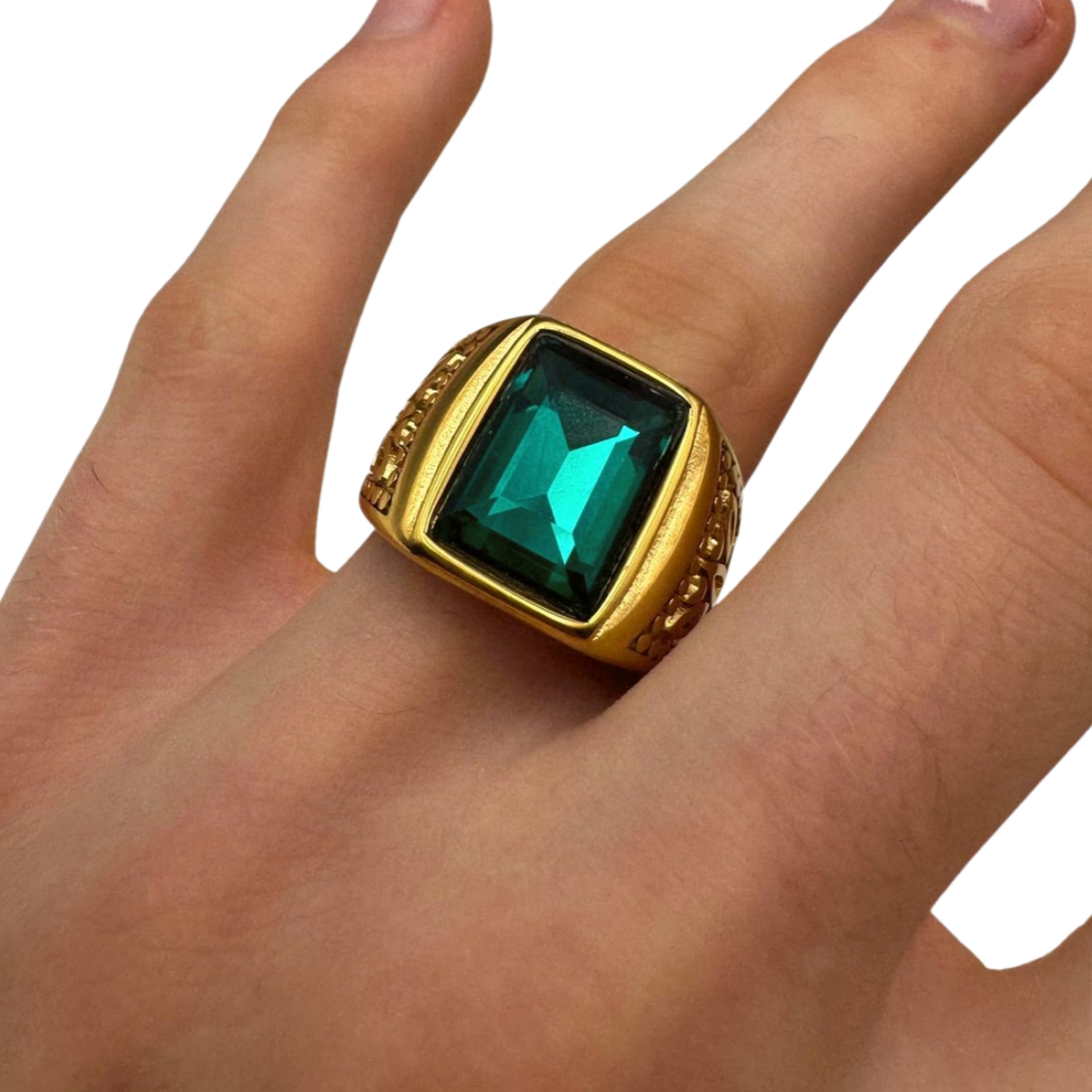 GOLD EMERALD RING