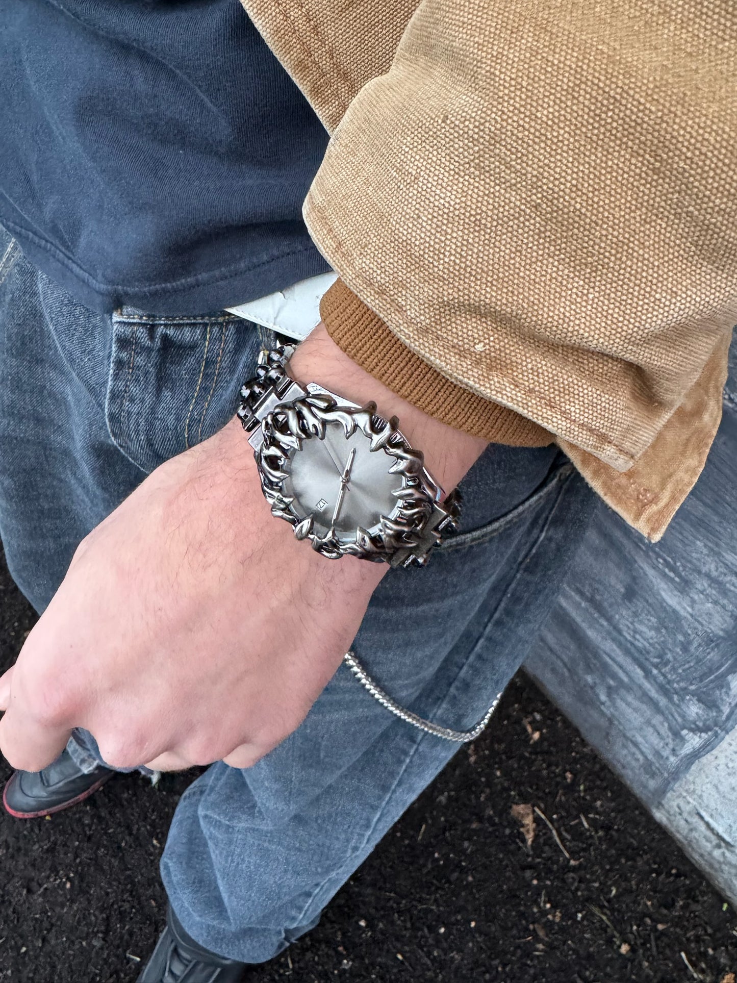 SILVER VANTAGE CLAW WATCH