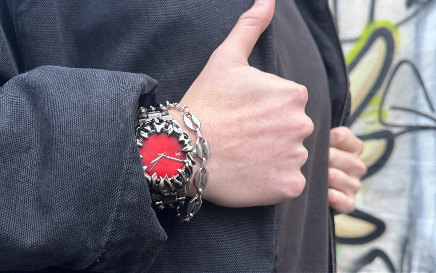 CRIMSON VENTURE CLAW WATCH