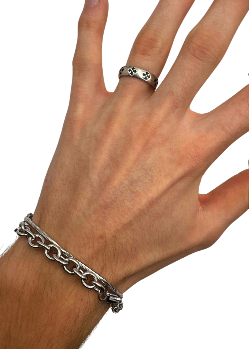 SILVER GOTH CROSS RING